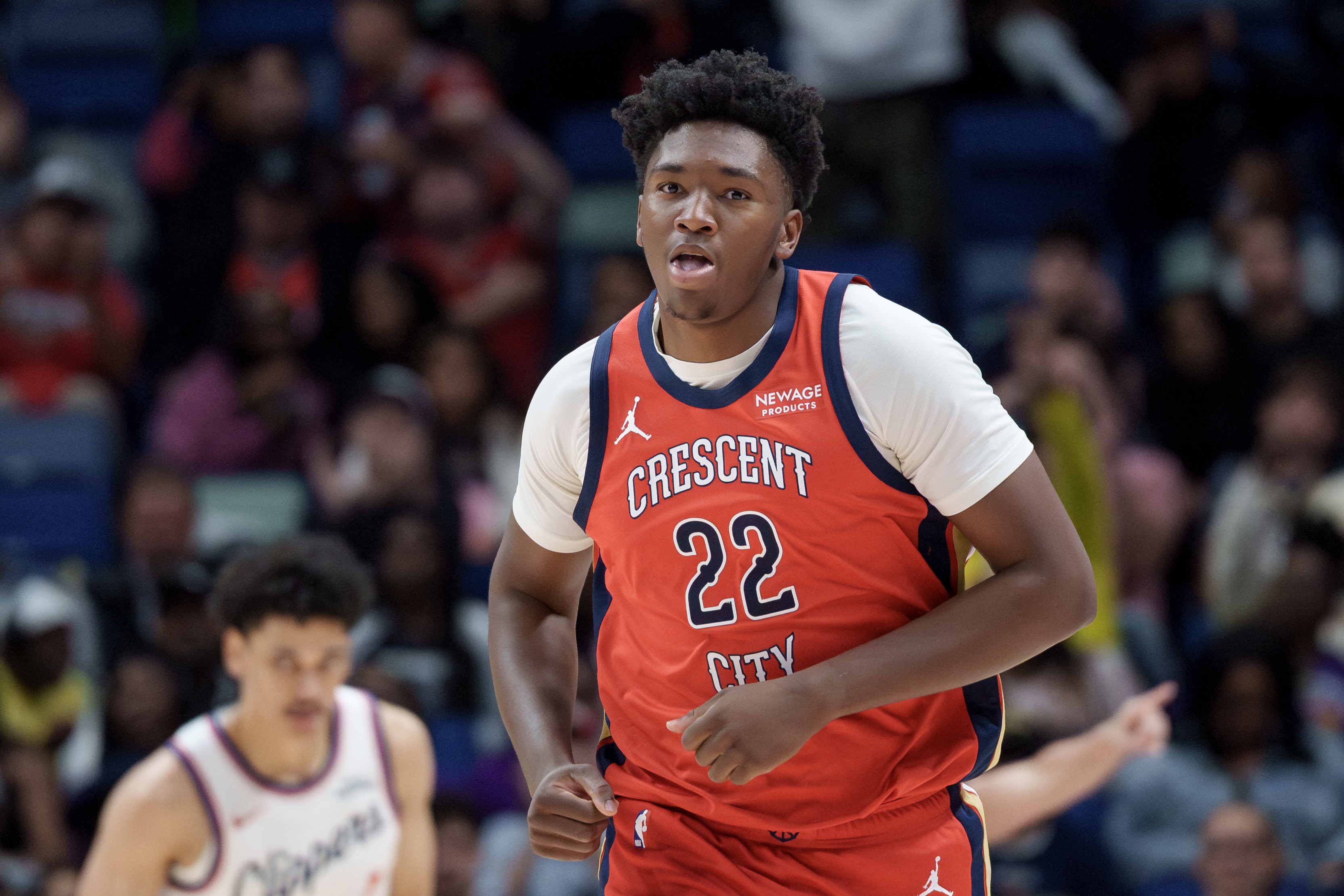 kaiyun-难评！奎因28中11砍30分22板超大号两双 但出现4失误&amp;各种胡打